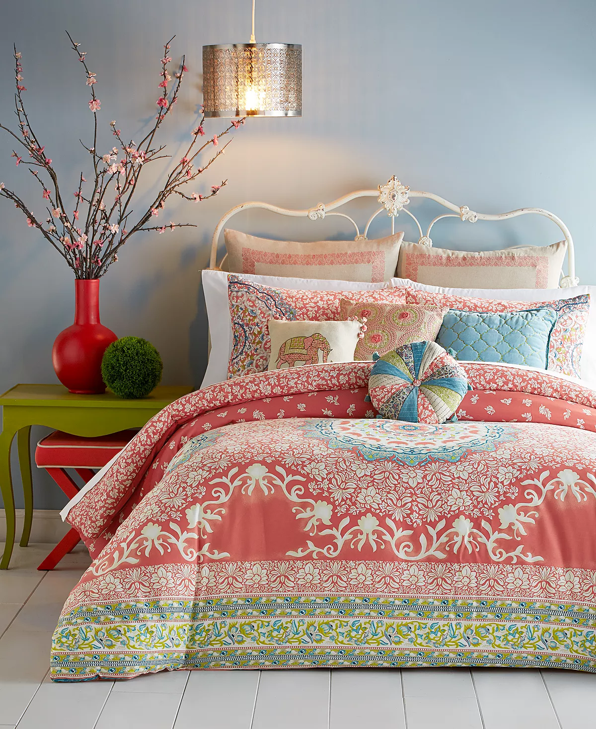 Jessica Simpson Amrita Medallion 3-Pc Comforter Set, King 3 Jessica Simpson Amrita Medallion 3-Pc Comforter Set, King