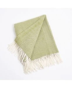 Saro Lifestyle Classic Herringbone Throw -Avanti Linens Shop 14905875 fpx
