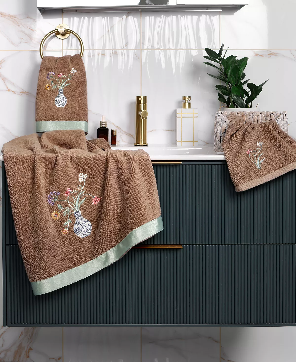 Linum Home Textiles Turkish Cotton Stella Embellished Towel Set, 3 Piece 10 Linum Home Textiles Turkish Cotton Stella Embellished Towel Set, 3 Piece - Image 8