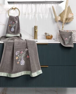 Linum Home Textiles Turkish Cotton Stella Embellished Towel Set, 3 Piece 27 Linum Home Textiles Turkish Cotton Stella Embellished Towel Set, 3 Piece -Avanti Linens Shop 23164295 fpx