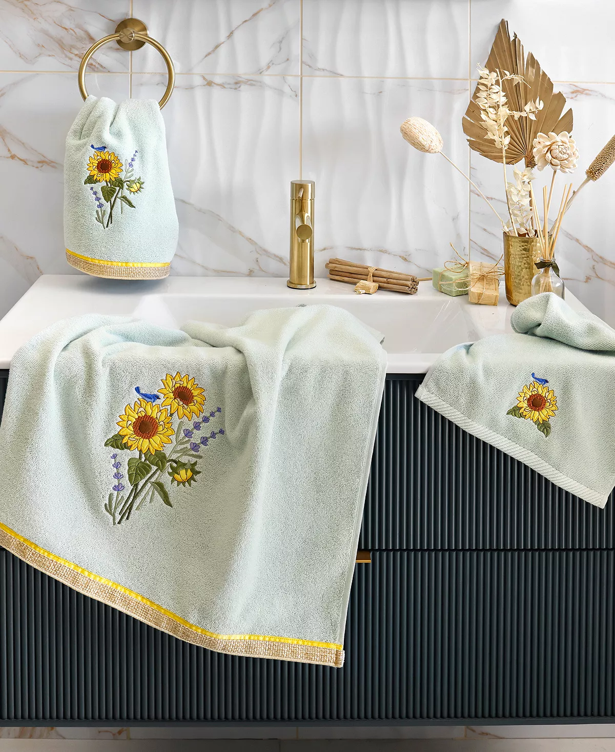 Linum Home Textiles Turkish Cotton Girasol Embellished Fingertip Towel Set, 2 Piece 10 Linum Home Textiles Turkish Cotton Girasol Embellished Fingertip Towel Set, 2 Piece - Image 8