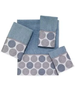 Avanti Dotted Circles Bath Towel